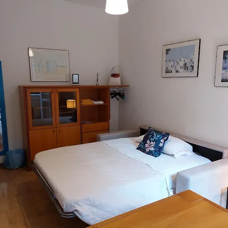 Antonia'S Guest House-2